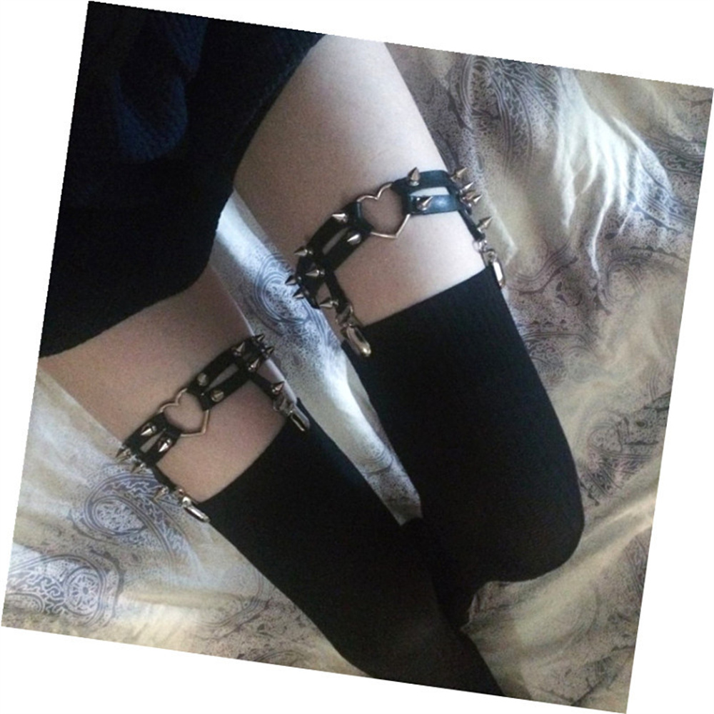 1Pcs Women Punk Goth Heart PU  - Body Jewelry Outfit review and price